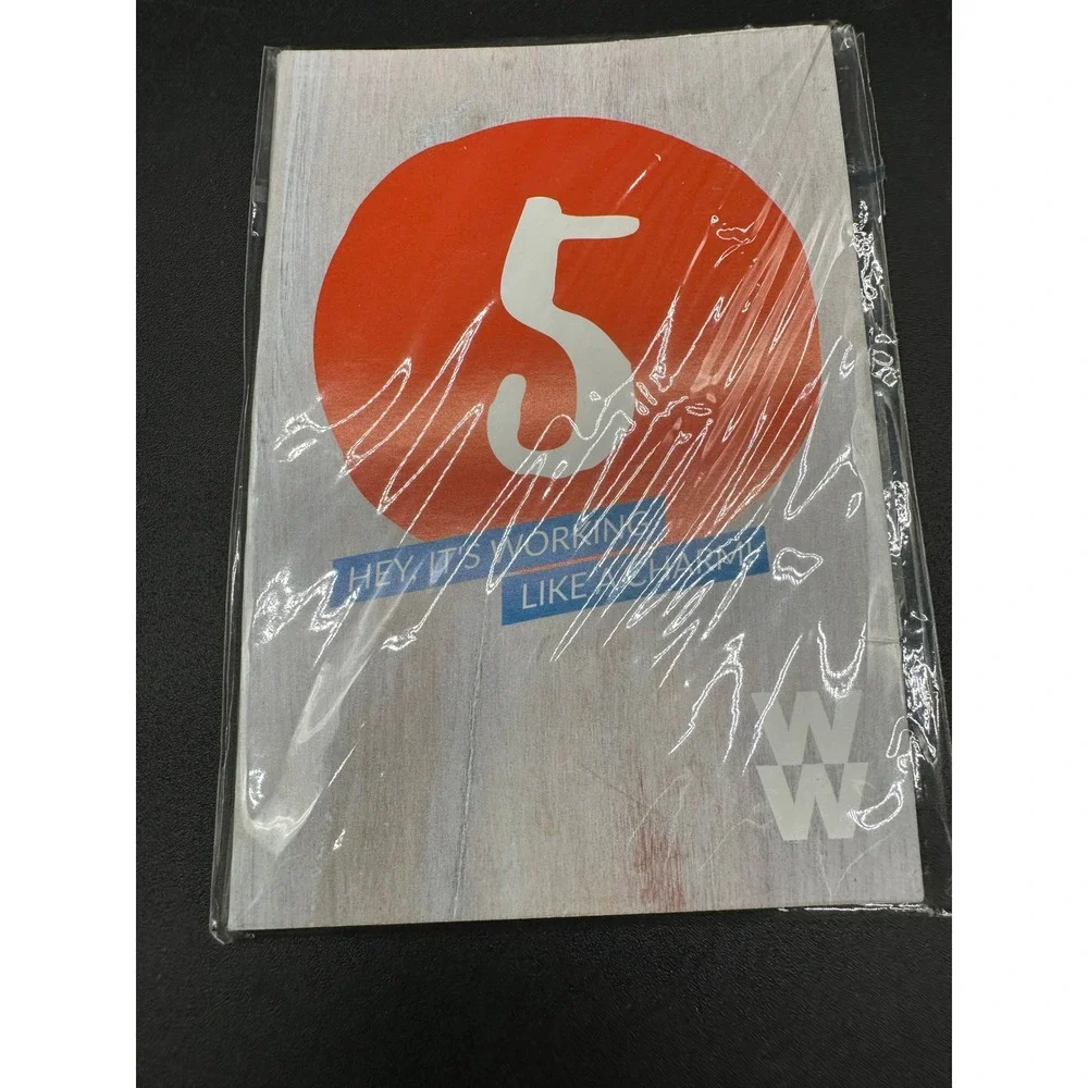 WW Weight Watchers 5 Lb Milestone Card Pack Charm Assumed Inside 2017‎